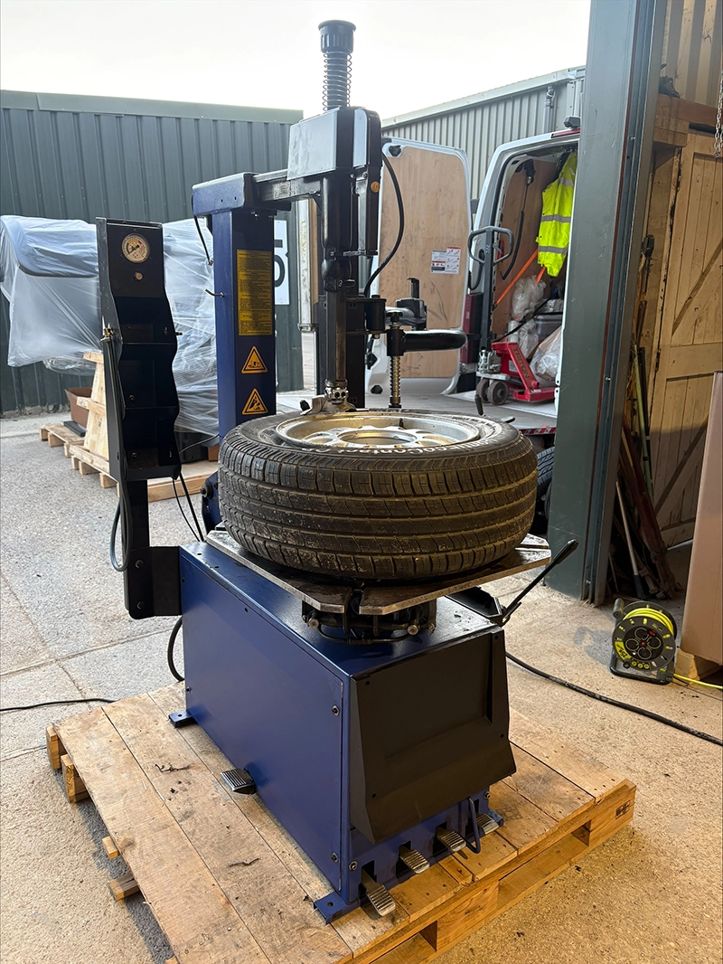 Used Hofmann Megaplan eco 22 / Atlas TC320 / WheelMaster Tyre Changer with Assist Arm - Image 2