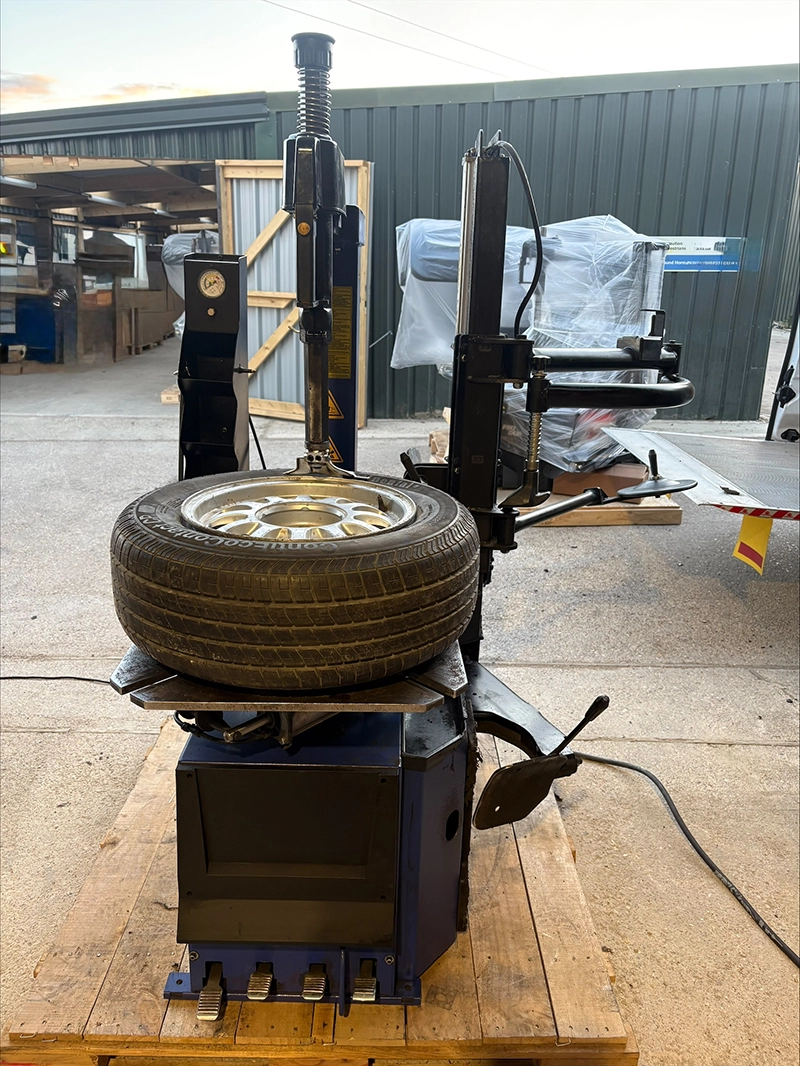 Used Hofmann Megaplan eco 22 / Atlas TC320 / WheelMaster Tyre Changer with Assist Arm - Image 3