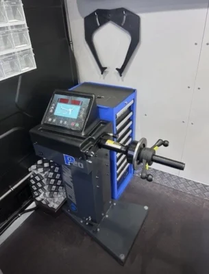 mobile wheel balancer