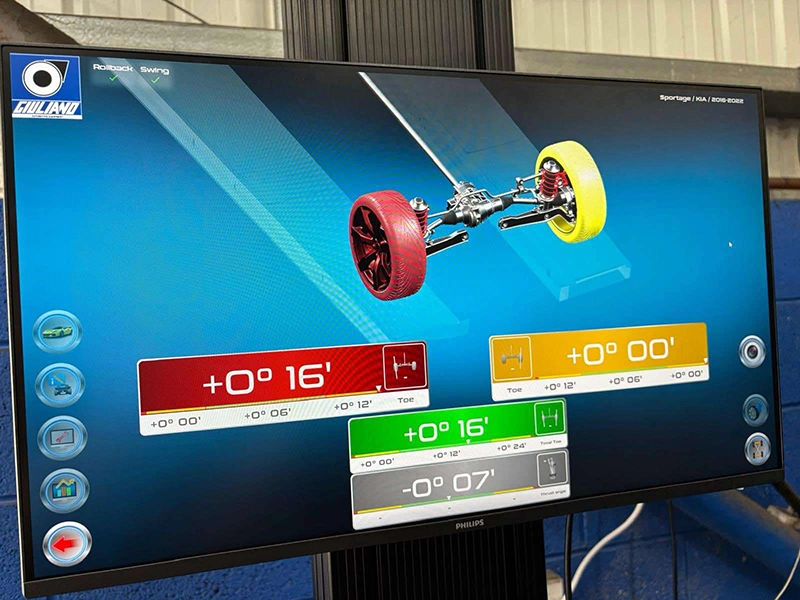 Giuliano Garage wheel aligner screen